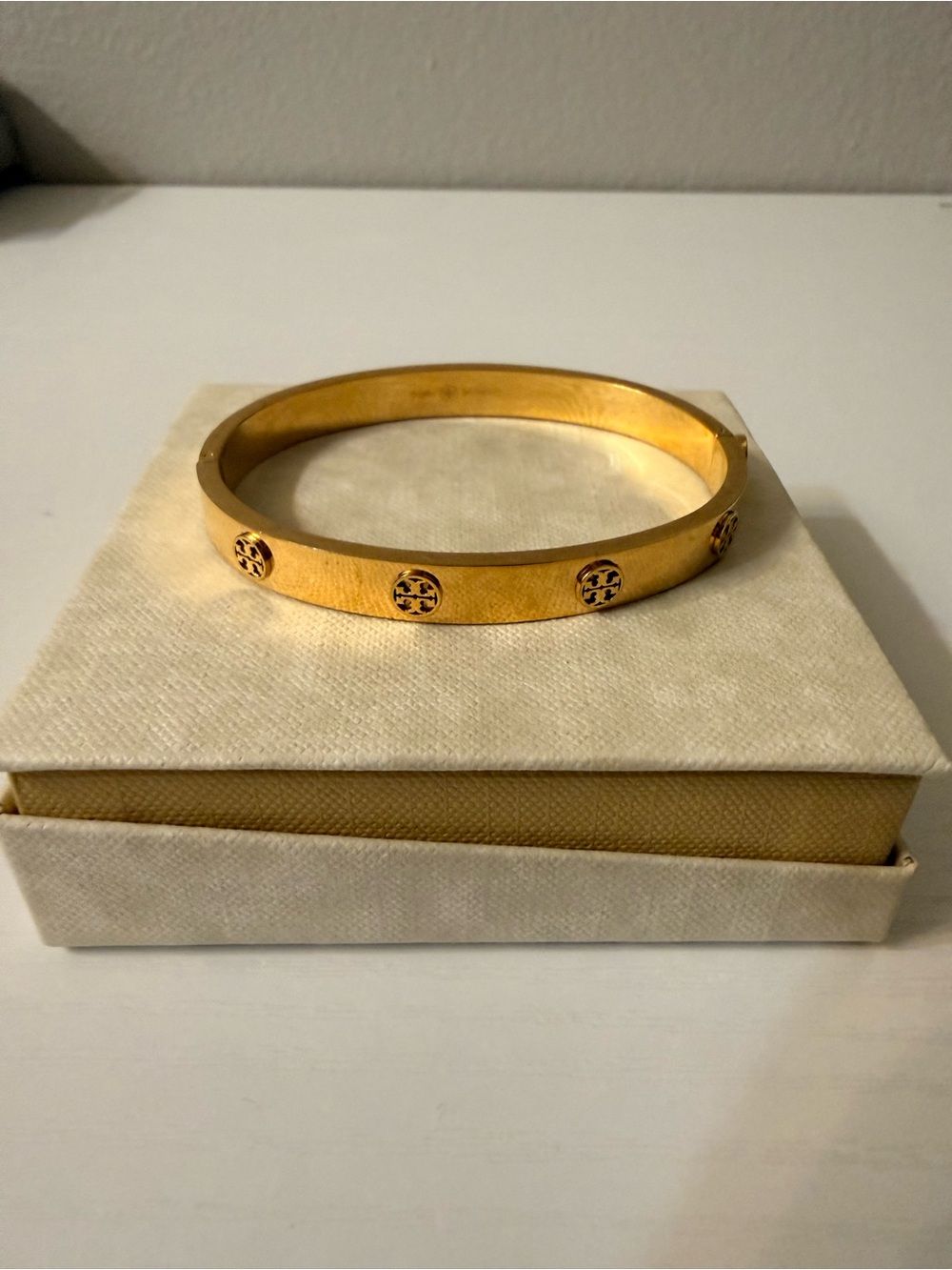 Tory Burch Gold-Tone Logo Disc Slim Bangle Bracelet